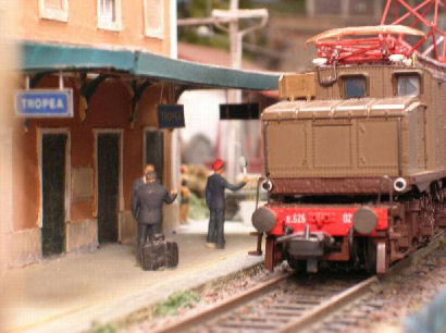 'Stazione di Tropea', plastico ferroviario realizzato da Alessandro La Torre